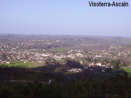 med-Visoterra-ascain-village-basque-4308